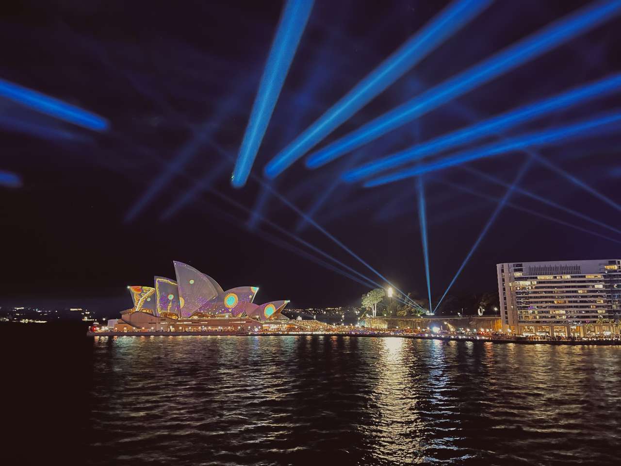 Сиднейский оперный театр пазл онлайн из фото