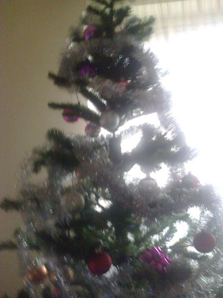 Deve haver uma árvore de Natal todos os anos. puzzle online