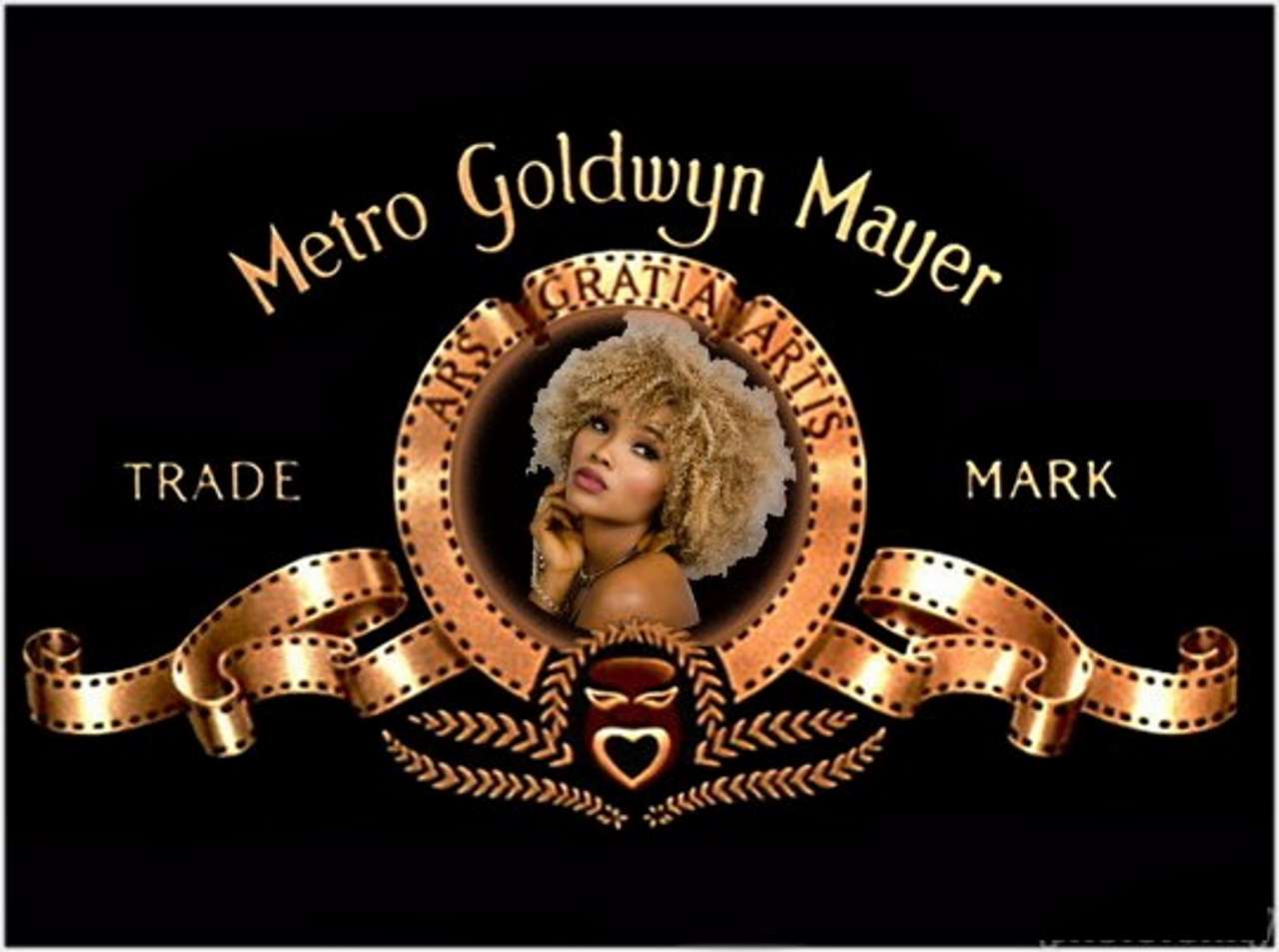 MGM modell pussel online från foto