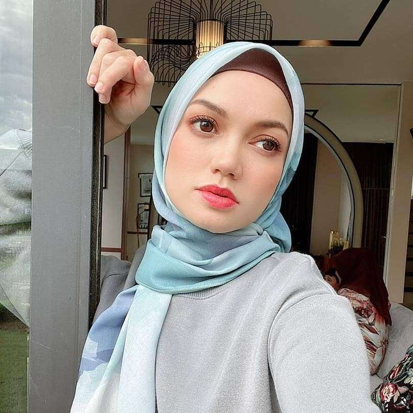 Puteri sarah Liyana online παζλ