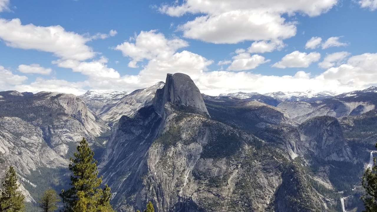 Mountain in yosemite puzzle online from photo
