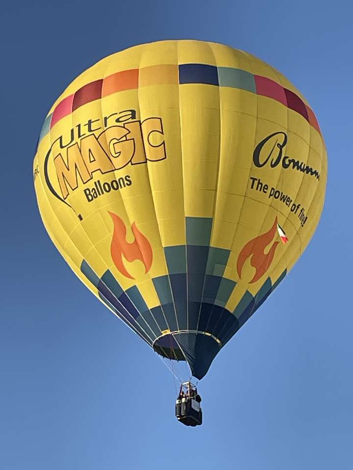 балон с горещ въздух онлайн пъзел от снимка