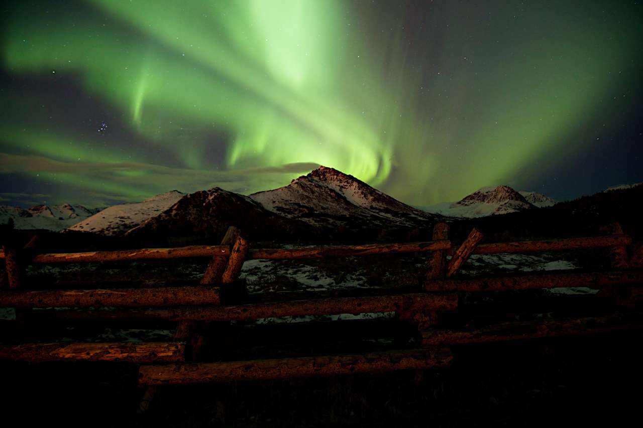 Green Northern Lights online puzzle