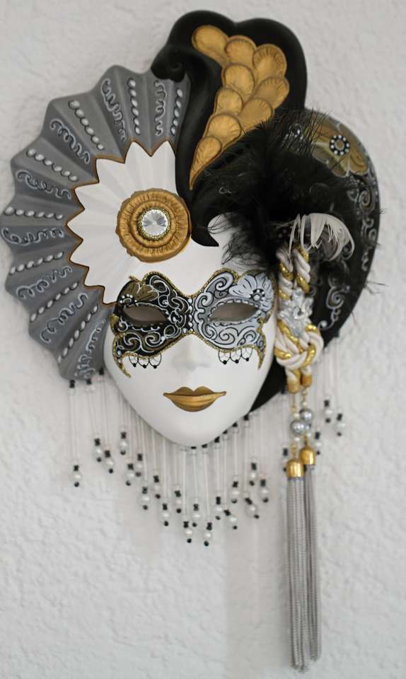 Venetian mask online puzzle