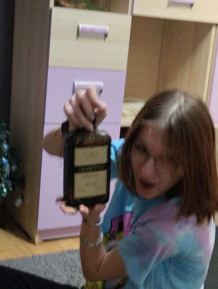 Η Παυλίνα μεθυσμένη παζλ online από φωτογραφία