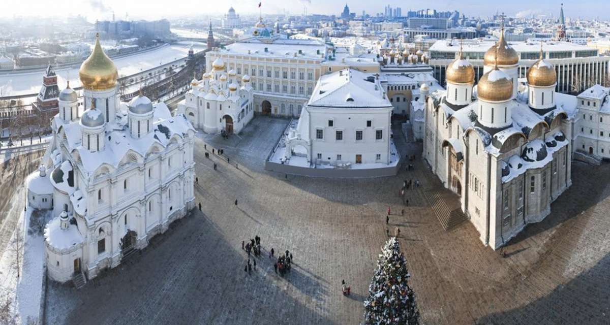 Соборна площа скласти пазл онлайн з фото