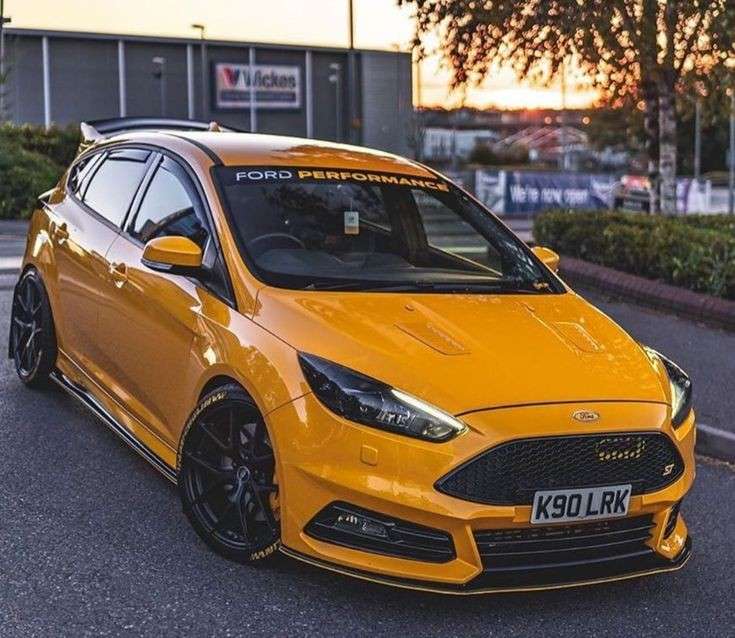 Ford focus st Pussel online