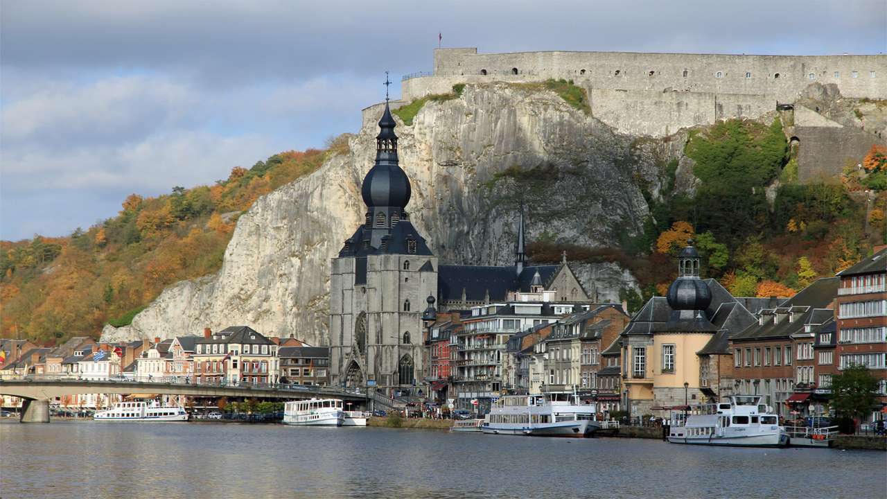 Dinant City puzzle online from photo