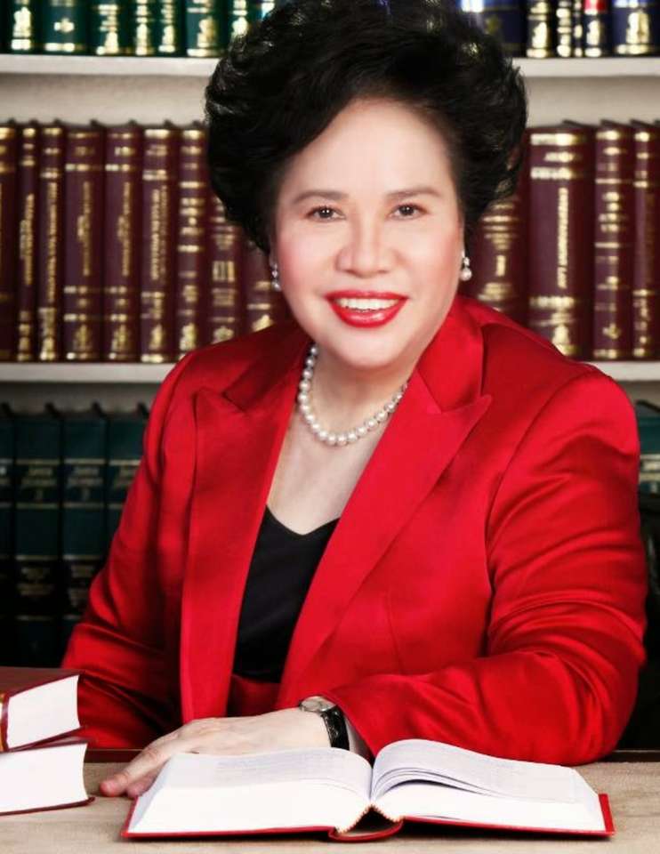 Miriam Santiago puzzle online from photo