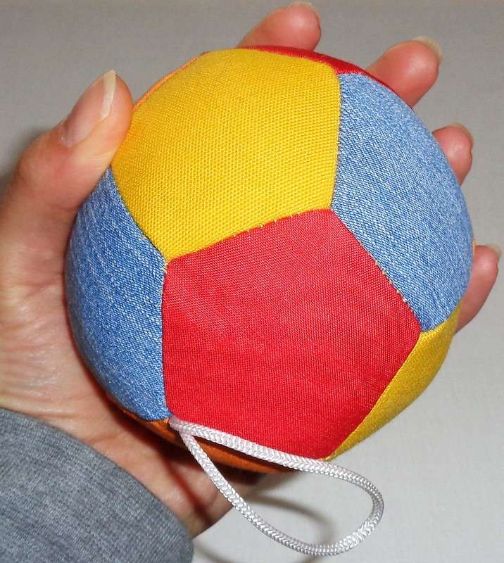 крафтовий іграшковий м'яч скласти пазл онлайн з фото