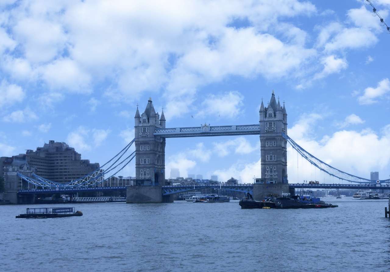 Tower Bridge online puzzle