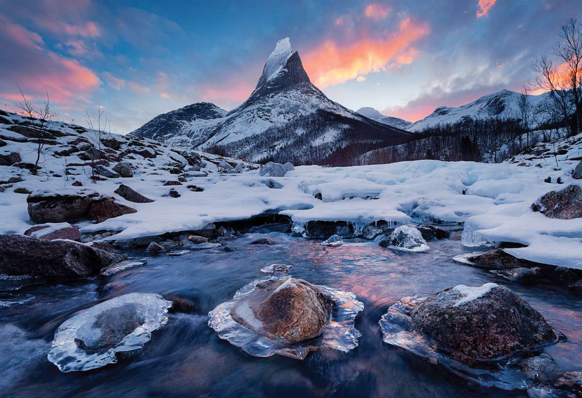 MOUNTAIN IN NORWAY puzzle online from photo