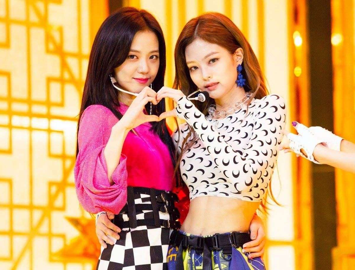 Jensoo (Jennie and Jisoo) puzzle online from photo