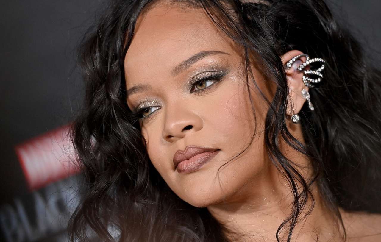 Rihannaaa rompecabezas en línea
