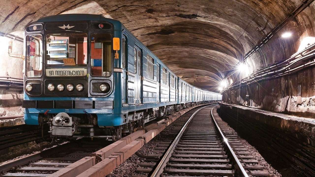 Tunnelbana 81-717 Pussel online