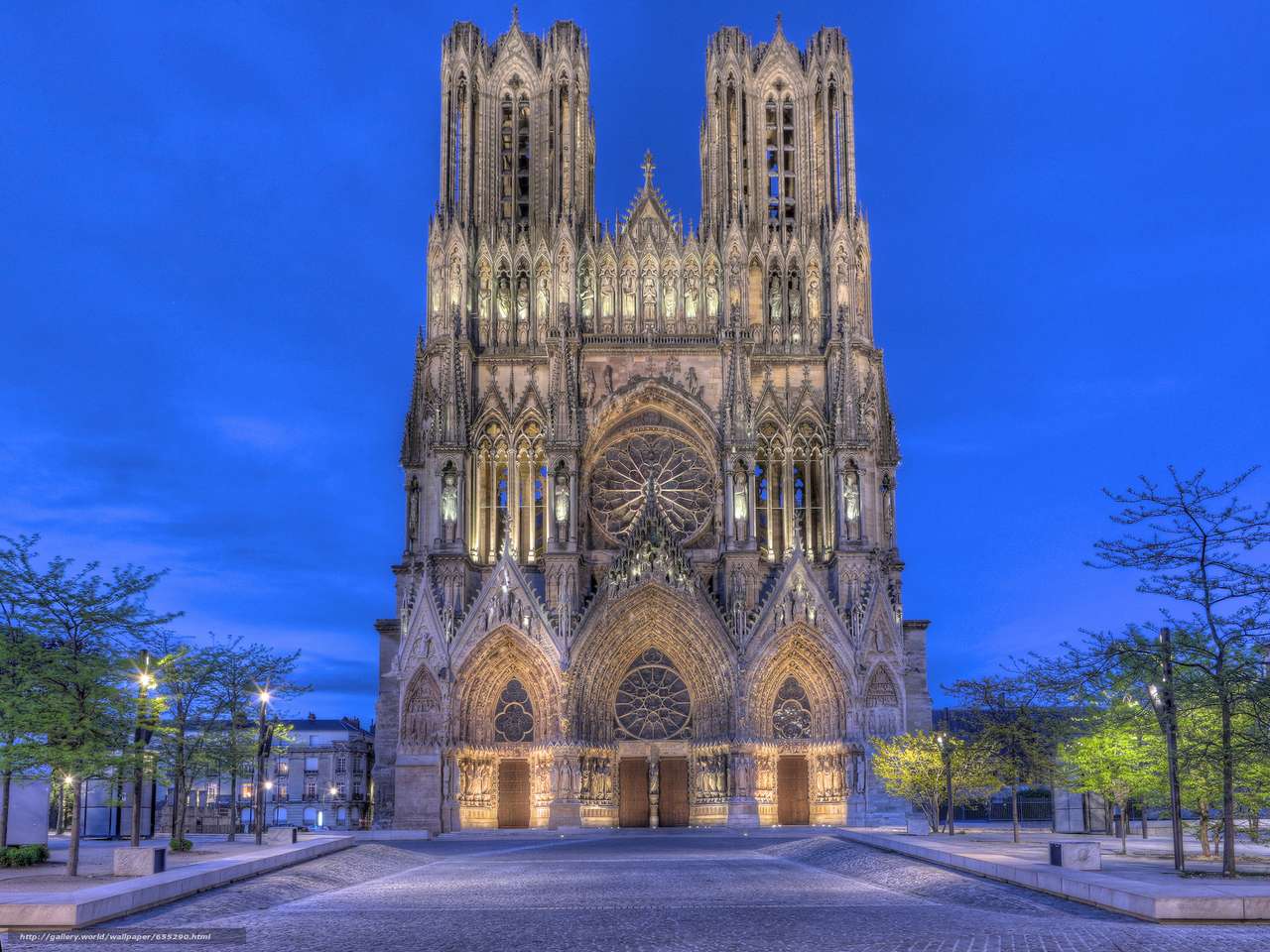 Cathedral in Reims online puzzle