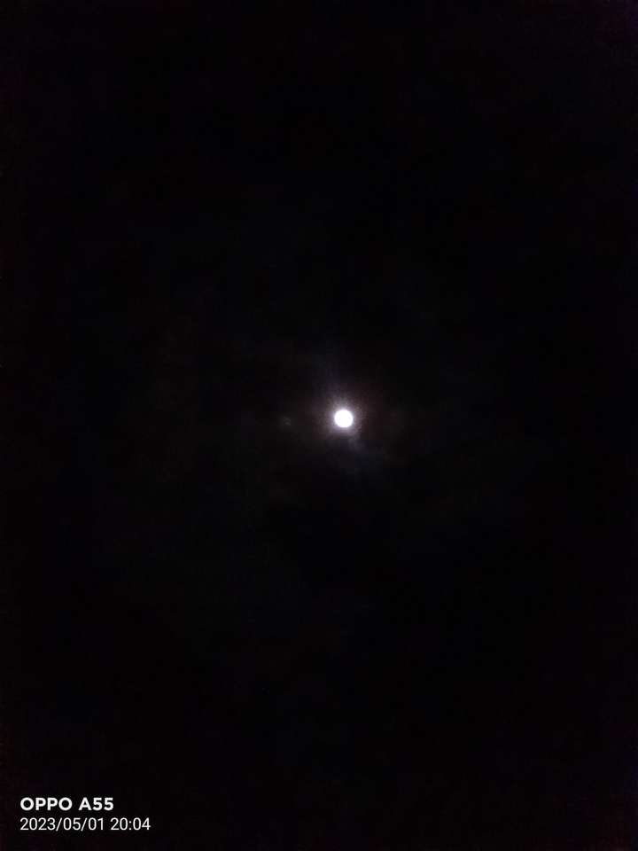 Månens ljus pussel online från foto