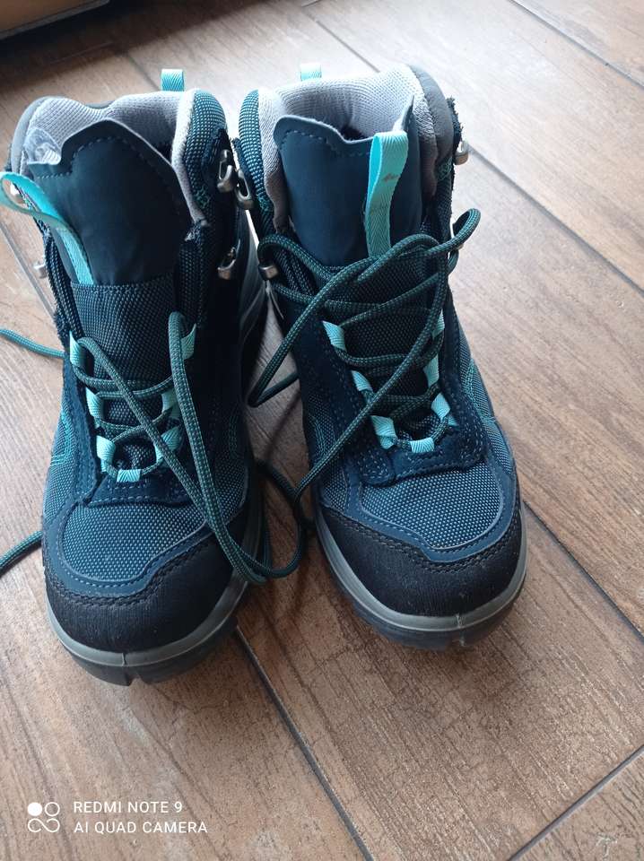 Boots in the mountains puzzle online from photo