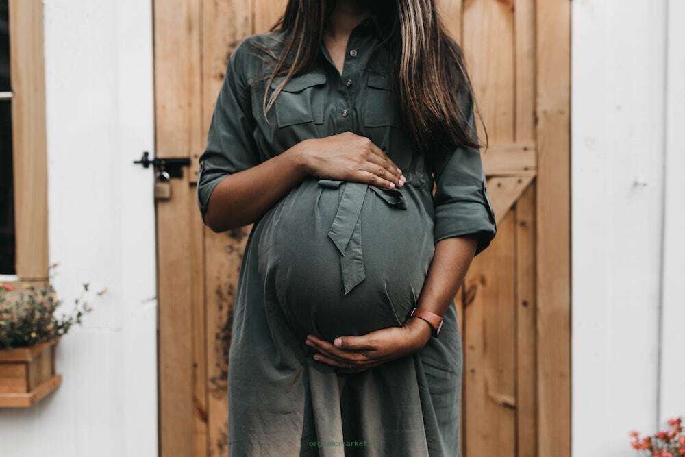 mujer embarazada puzzle online a partir de foto