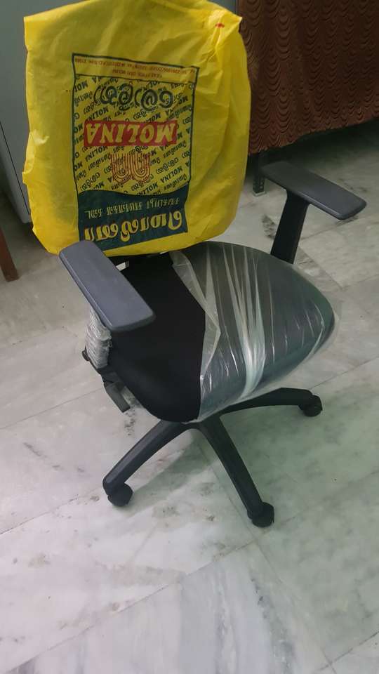 Підлога крісла скласти пазл онлайн з фото