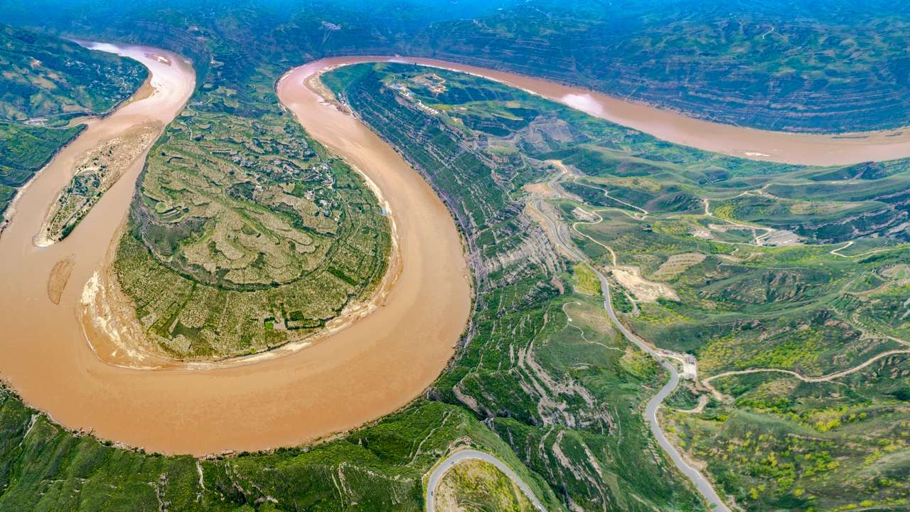 Žlutá řeka puzzle online z fotografie