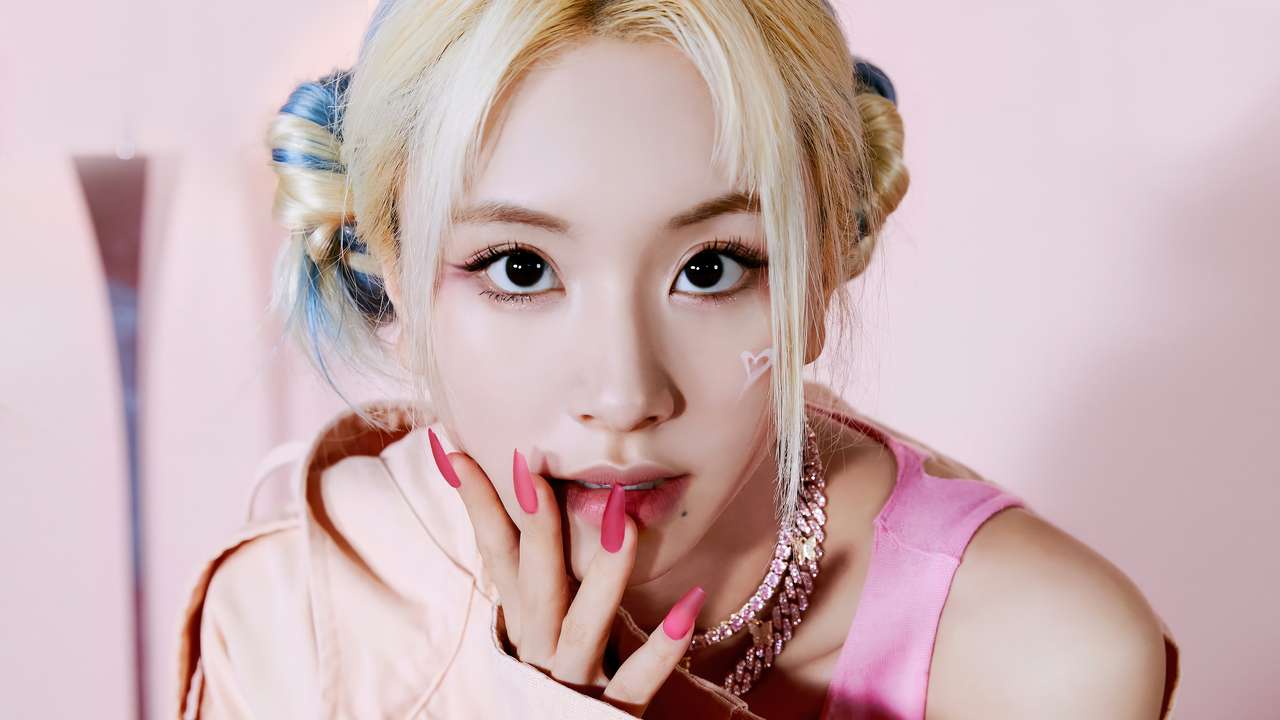 CHAEYOUNG ? ? ? puzzle online z fotografie