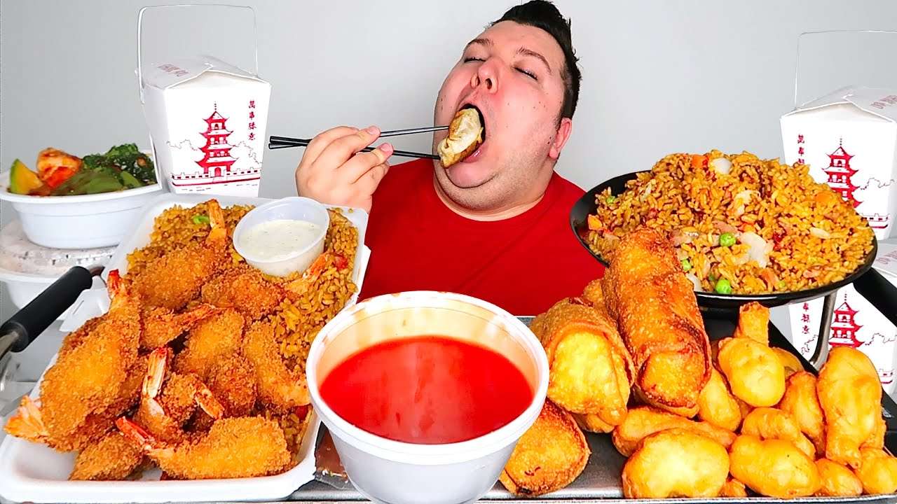 голямо момче яде онлайн пъзел от снимка