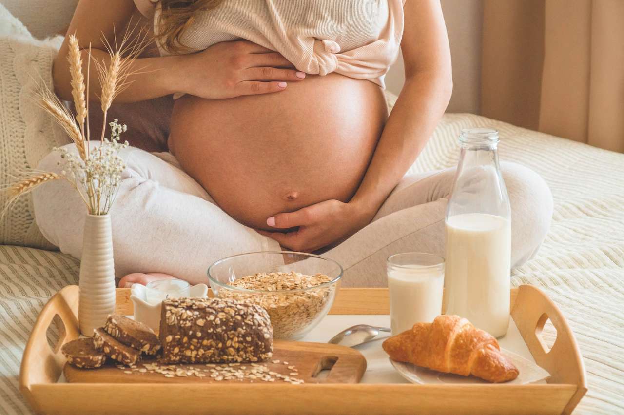 mujer embarazada puzzle online a partir de foto