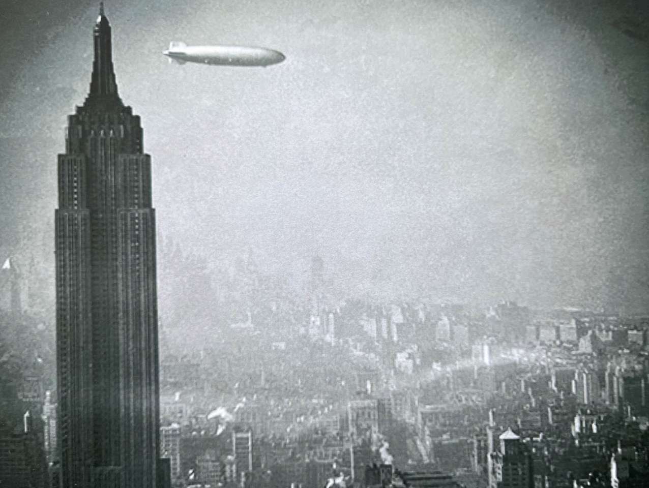 Hindenburg och Empire State Building Pussel online