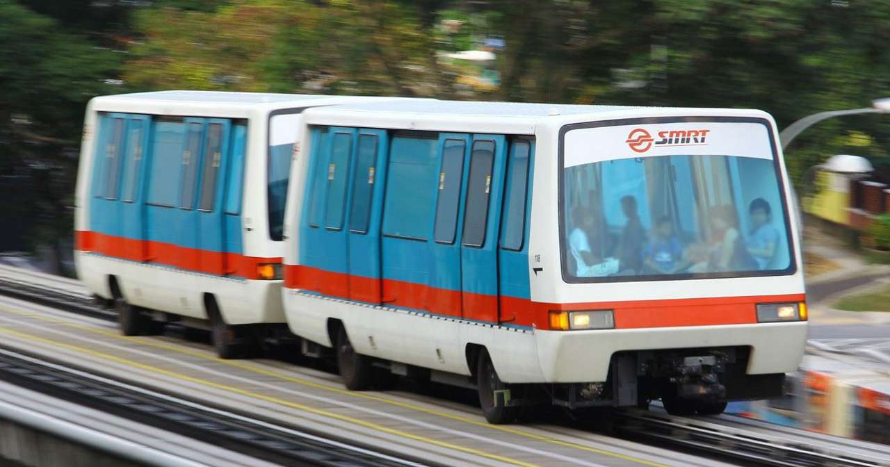 Легкий скоростной транспорт (LRT) пазл онлайн из фото