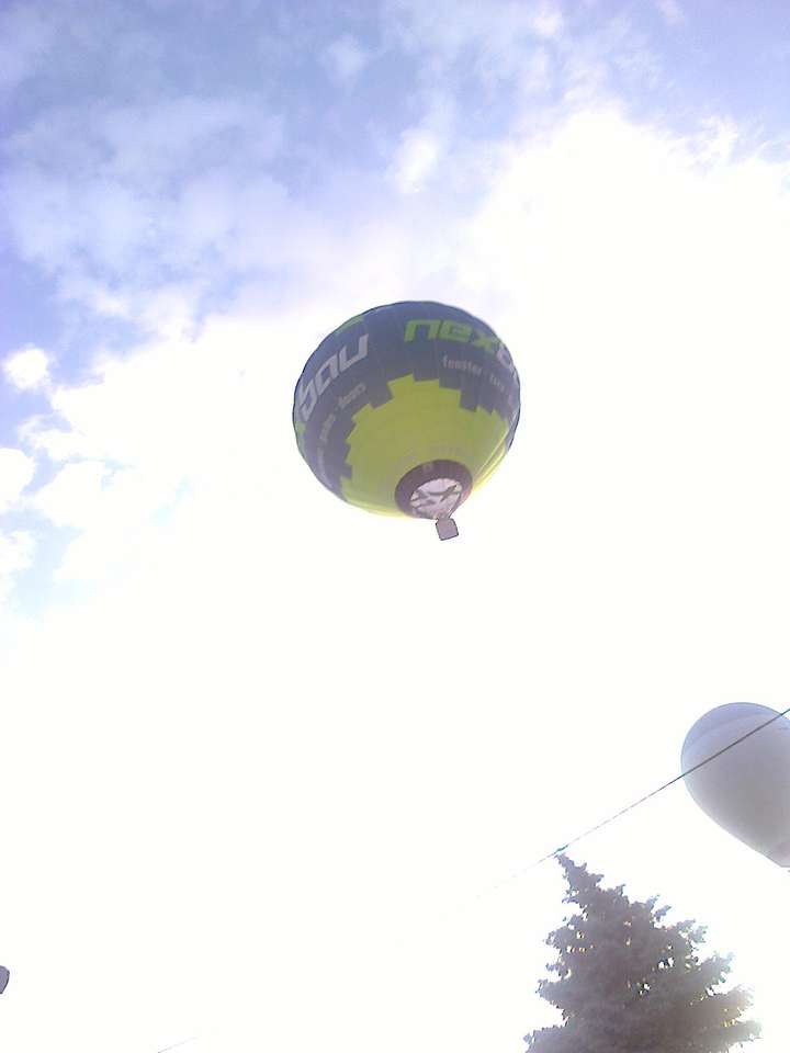 Балони в небето онлайн пъзел