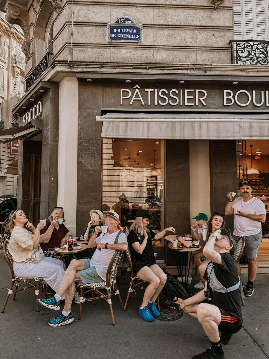 Кафе Париж онлайн пазл