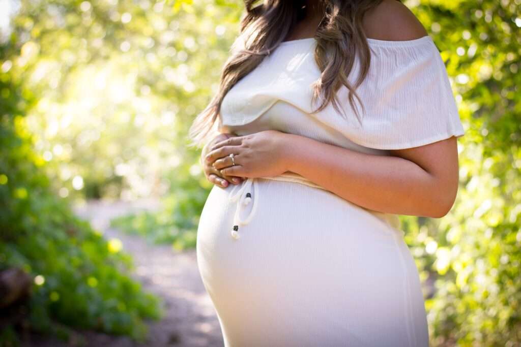 бременна жена онлайн пъзел от снимка