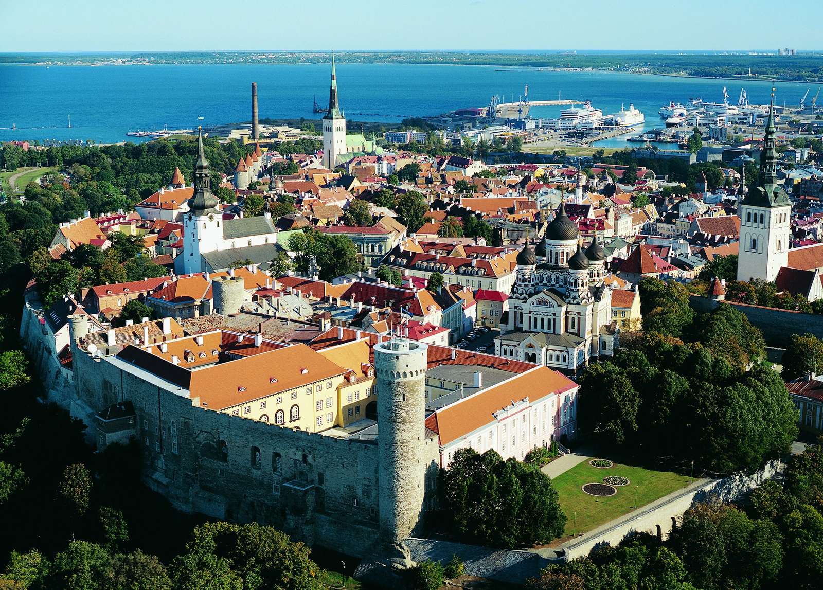 Estonia Ini Sunshine online puzzle