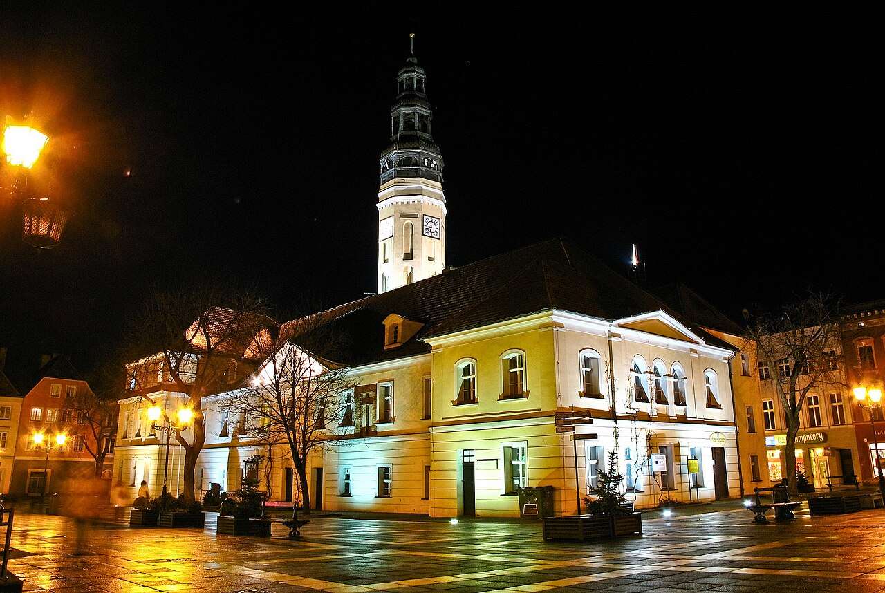 Rathaus-Zielona Góra Online-Puzzle vom Foto