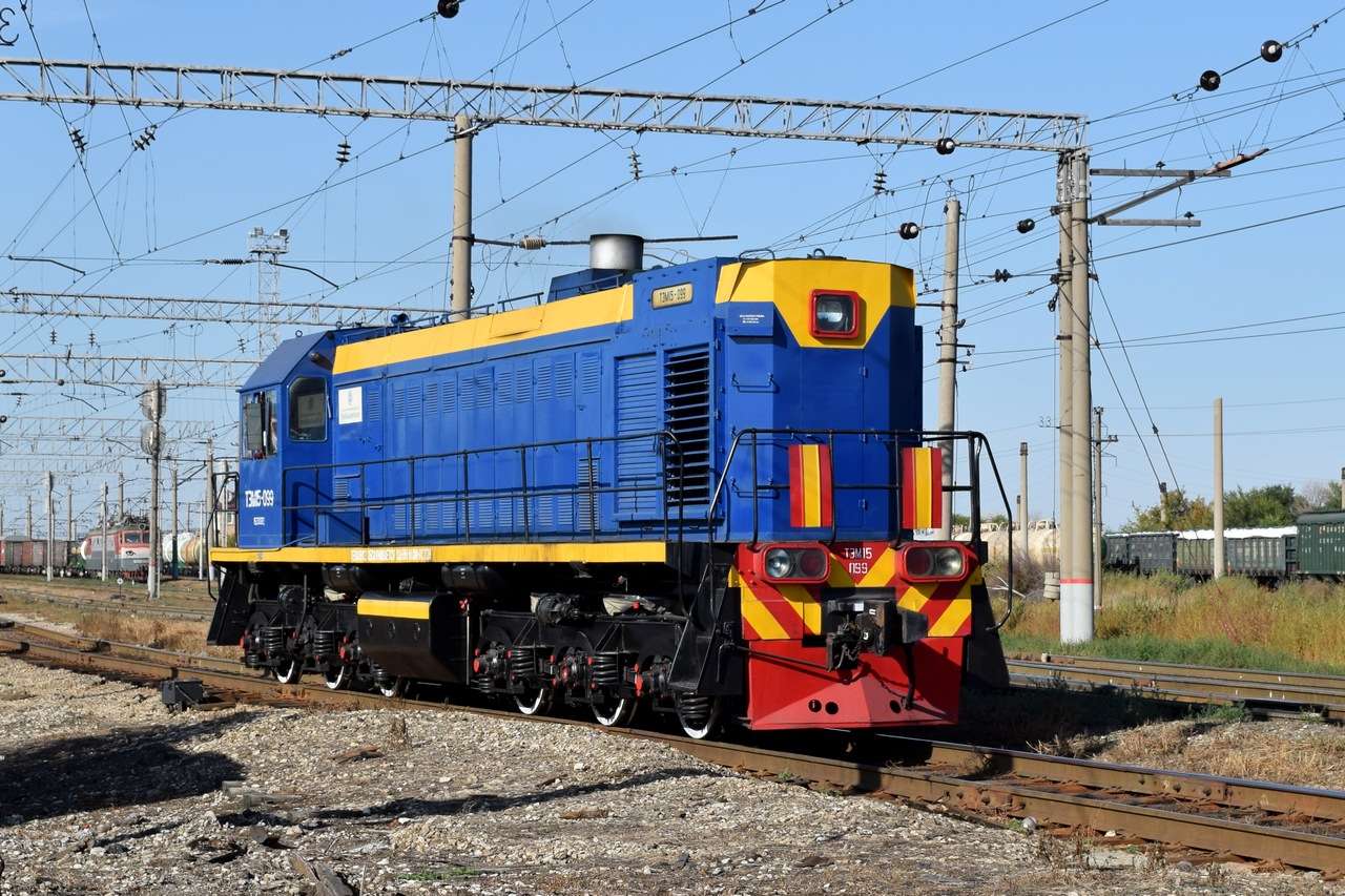 locomotive diesel delle ferrovie russe puzzle online