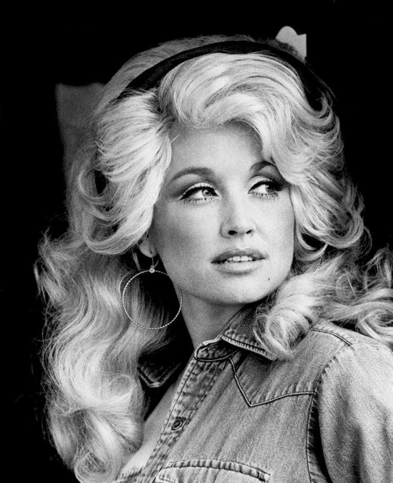 Dolly Parton pussel online från foto