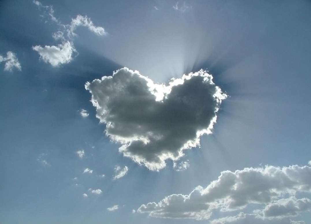 Nube de corazón puzzle online a partir de foto