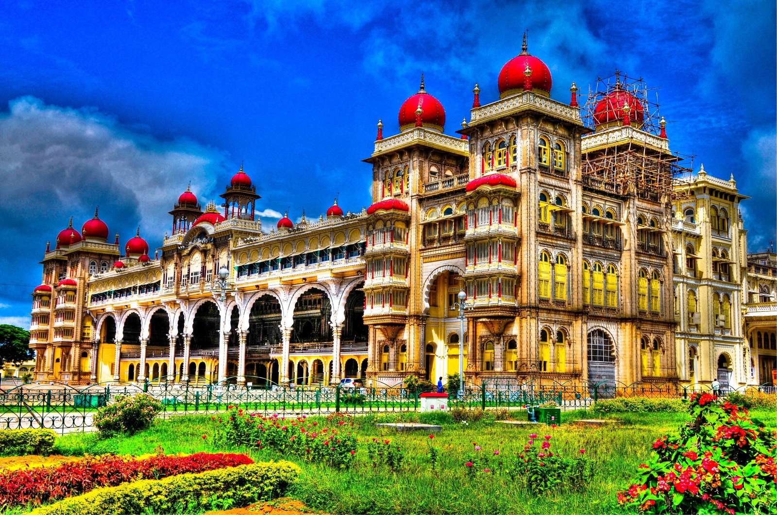 MYSORE PALACE Pussel online