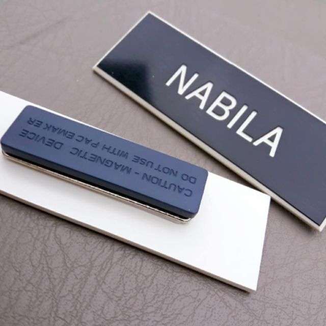 Name tag puzzle online from photo
