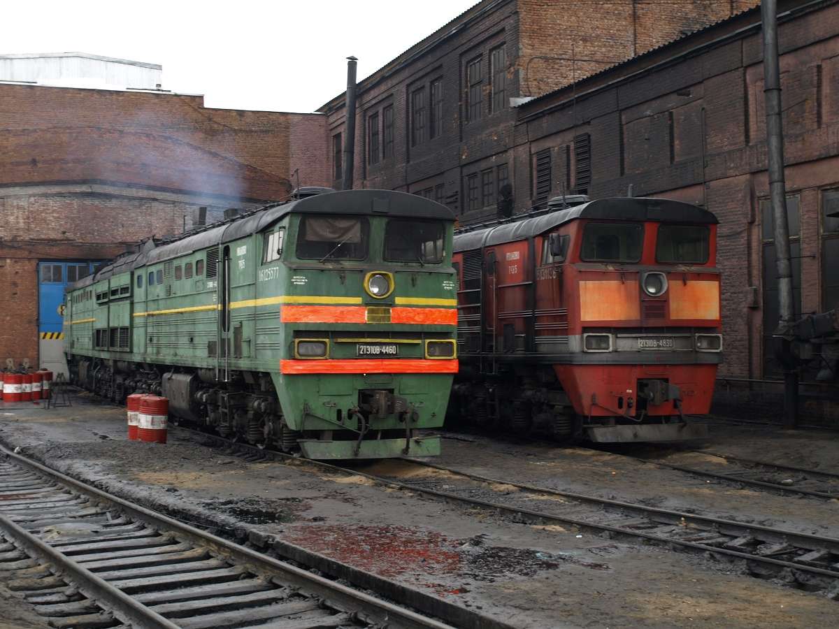 locomotives in the depot online puzzle