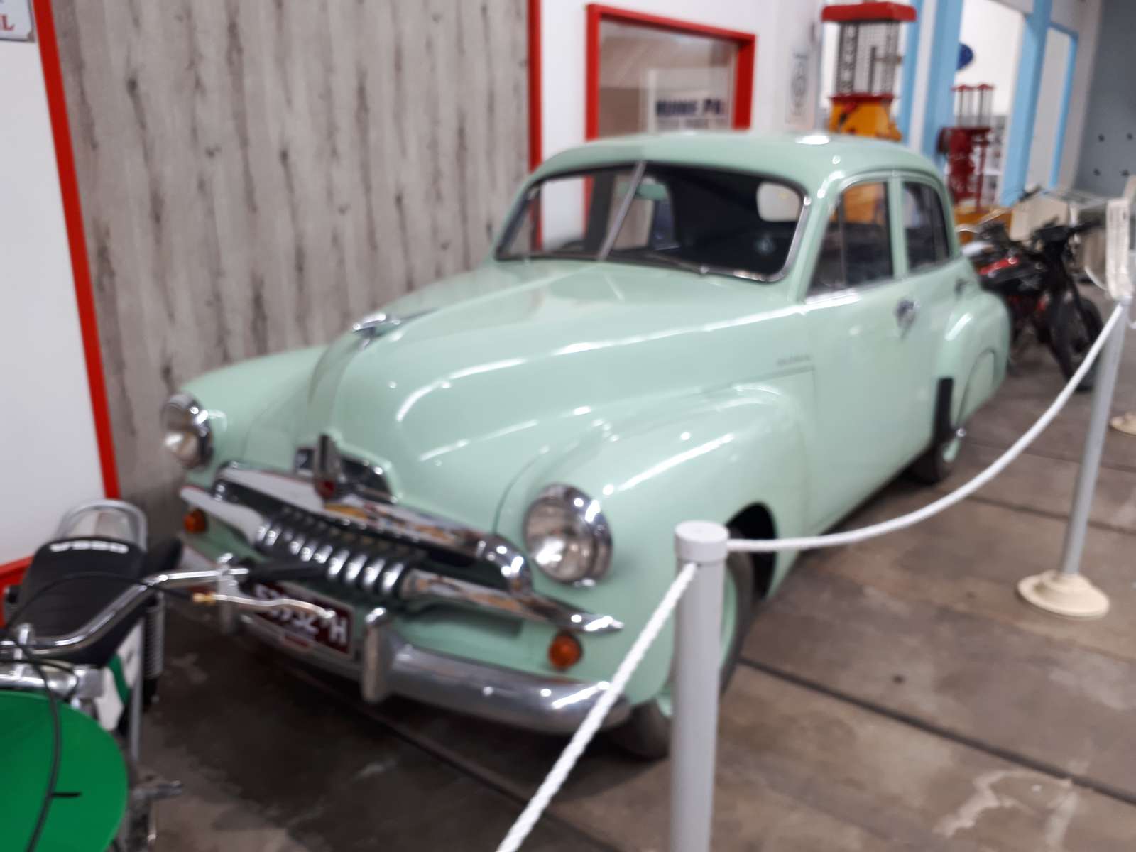 55 Holden puzzle online from photo