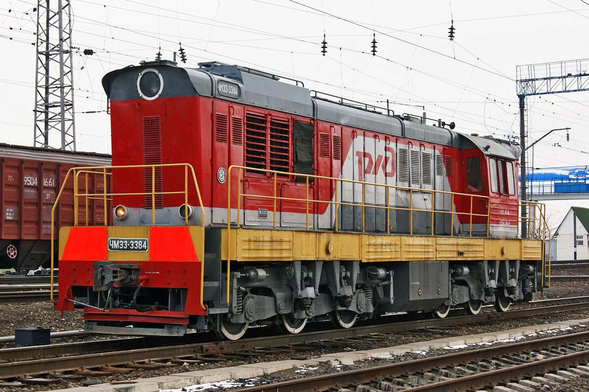 locomotiva diesel de manevra ChME3-3384 puzzle online din fotografie