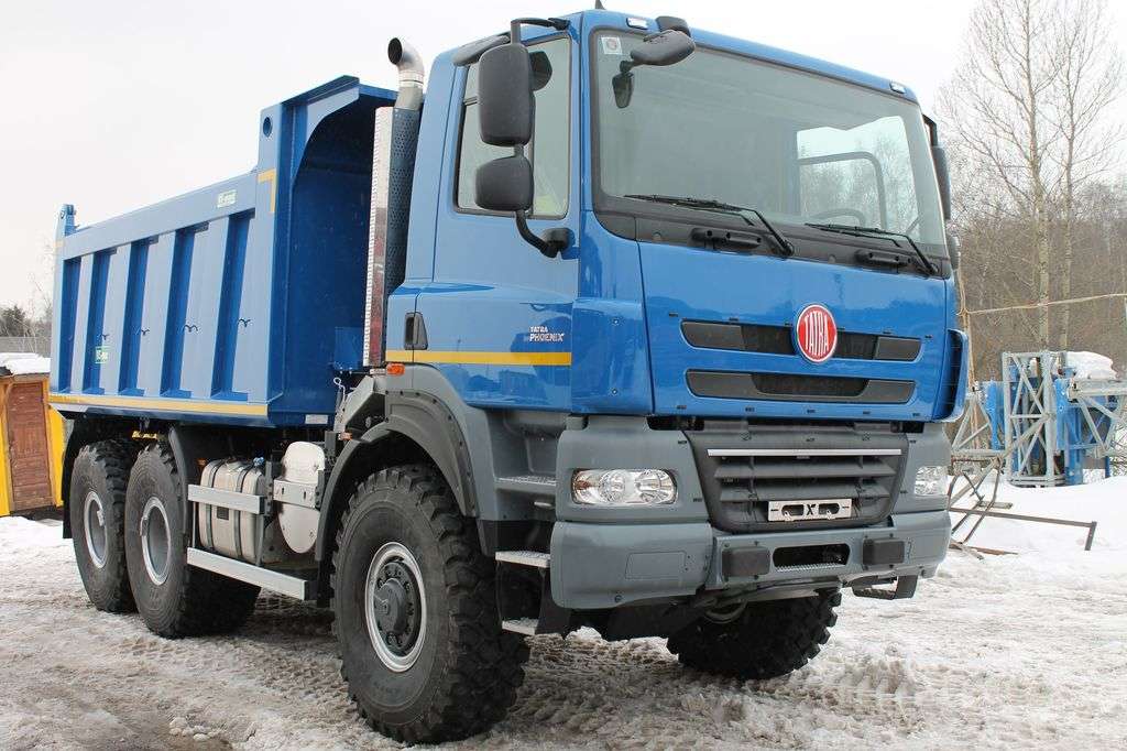 ανατρεπόμενο φορτηγό tatra παζλ online από φωτογραφία