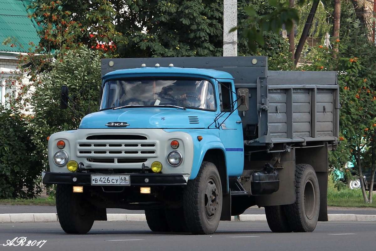 ανατρεπόμενο φορτηγό ZIL-130 online παζλ