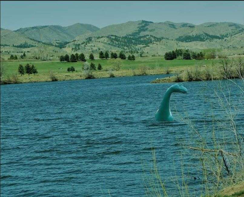 Watson Lake Monster Pussel online