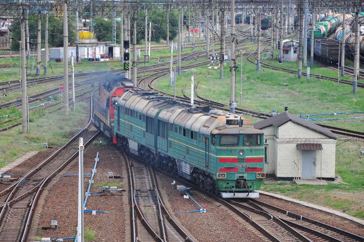 ロシア鉄道の駅 写真からオンラインパズル
