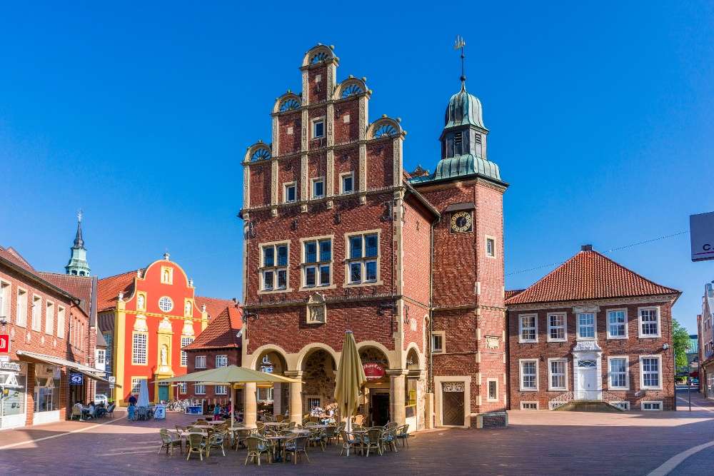 Meppener Rathaus puzzle online from photo
