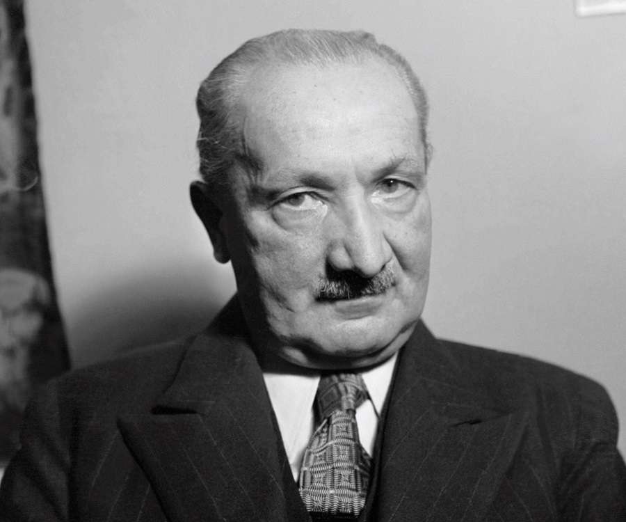 Martin Heidegger Pussel online