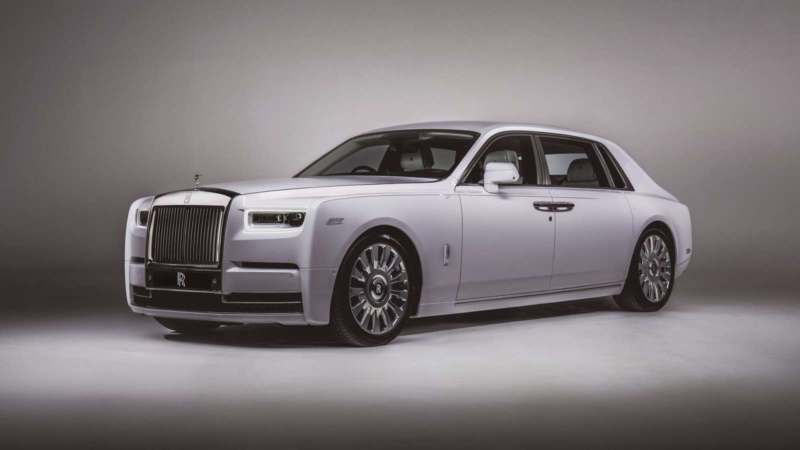 Rolls-Royce Fantasma puzzle online a partir de fotografia
